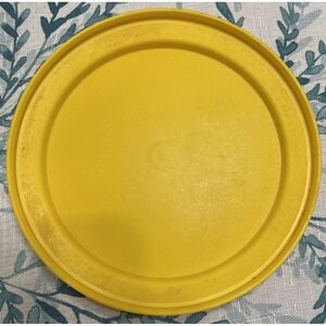 Tupperware Replacement Lid 1207-48 Yellow Color Seal-N-Serve 7"
